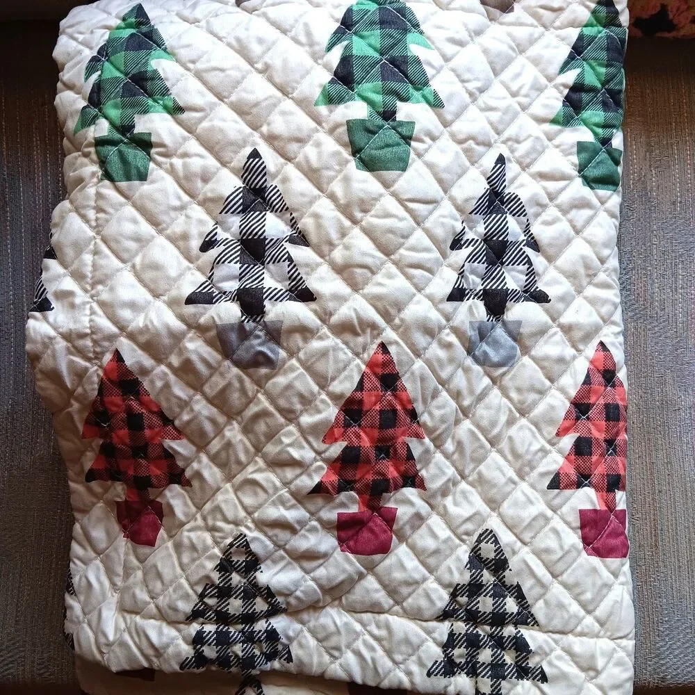 Spirit Linen Christmas Tree King Quilt and Pillow Shams Buffalo Checks 92x106